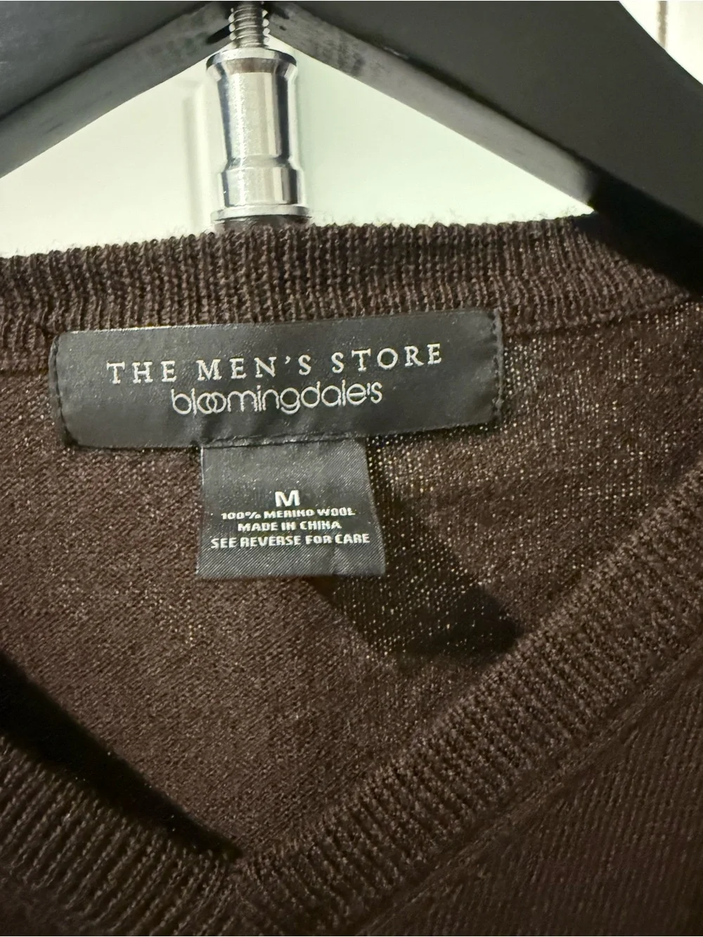 Bloomingdale's Men's Brown V-Neck Sweater